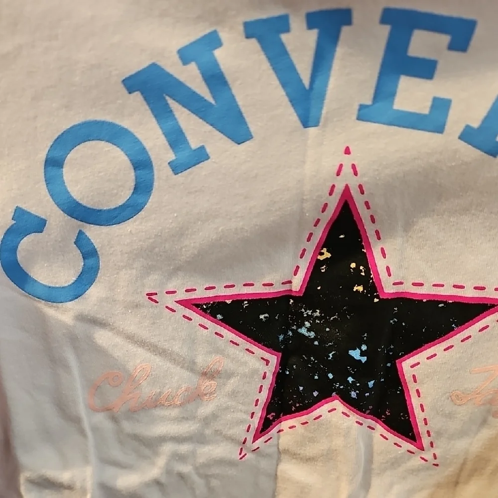 Converse NWT Girls White Long Sleeve Star Shirt Size Small